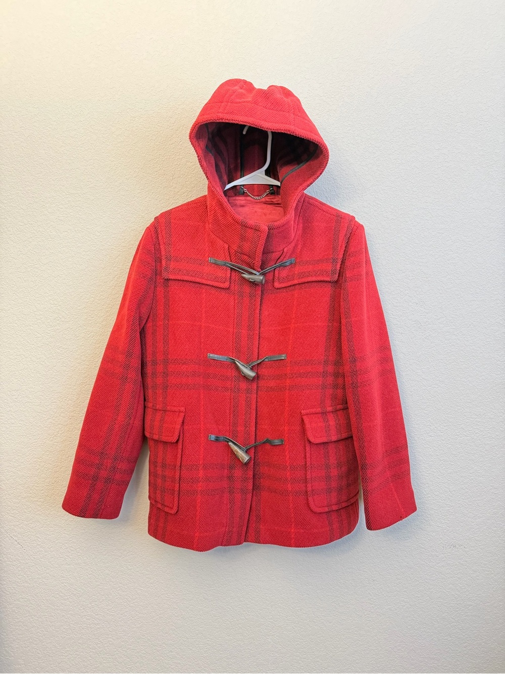 Burberry Women’s Red plaid Hooded Toggle Peacoat Sz M wool pockets zip snap READ